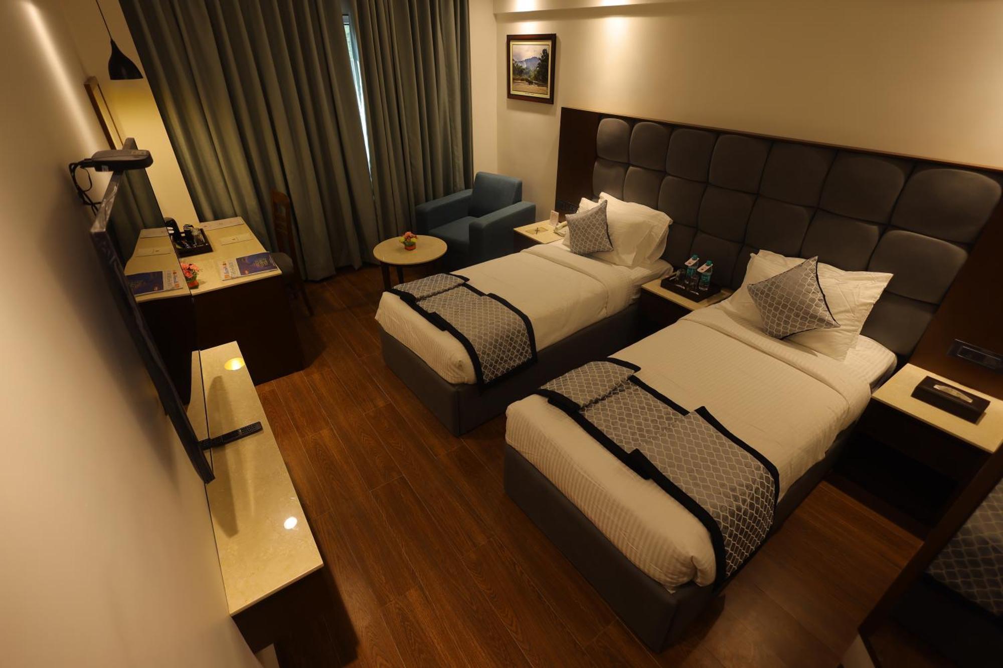 Ramee Guestline 3*