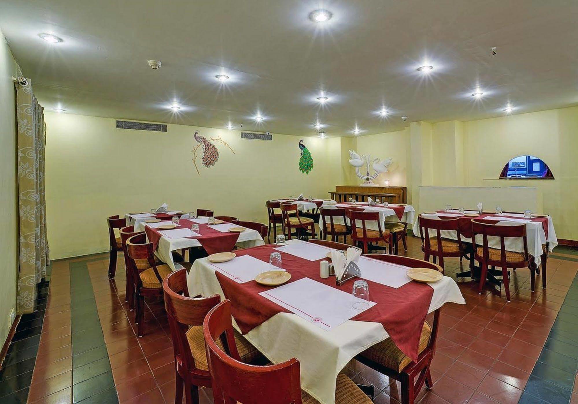 होटल Ramee Guestline 3*