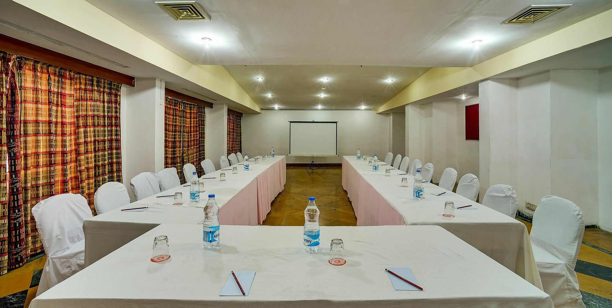 होटल Ramee Guestline